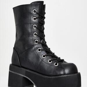 Demonia Ranger 301 Platform Boots